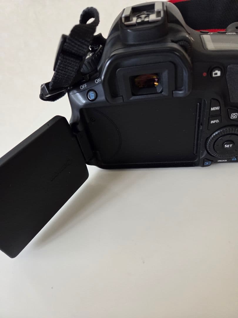Canon　EOS 60D 一眼レフカメラ　ケース　レンズ　取り扱い説明書