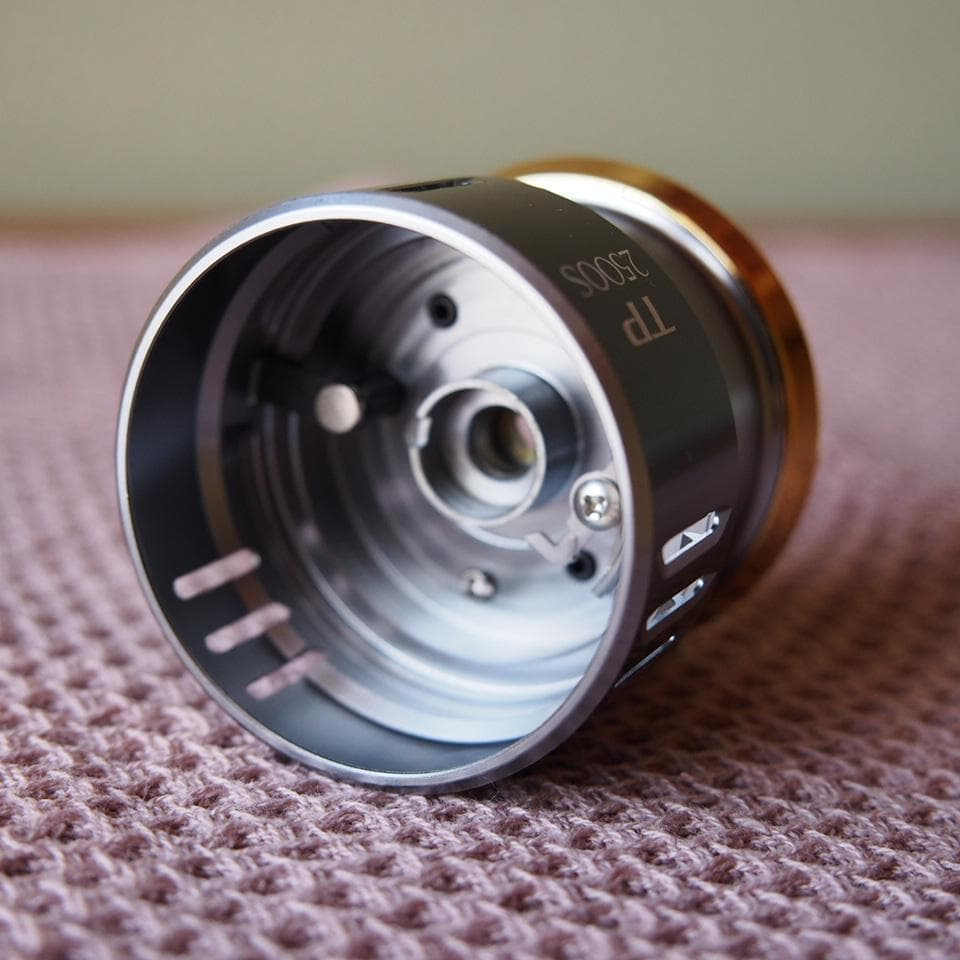 「きょん太郎」15ツインパワー スプール 2000S