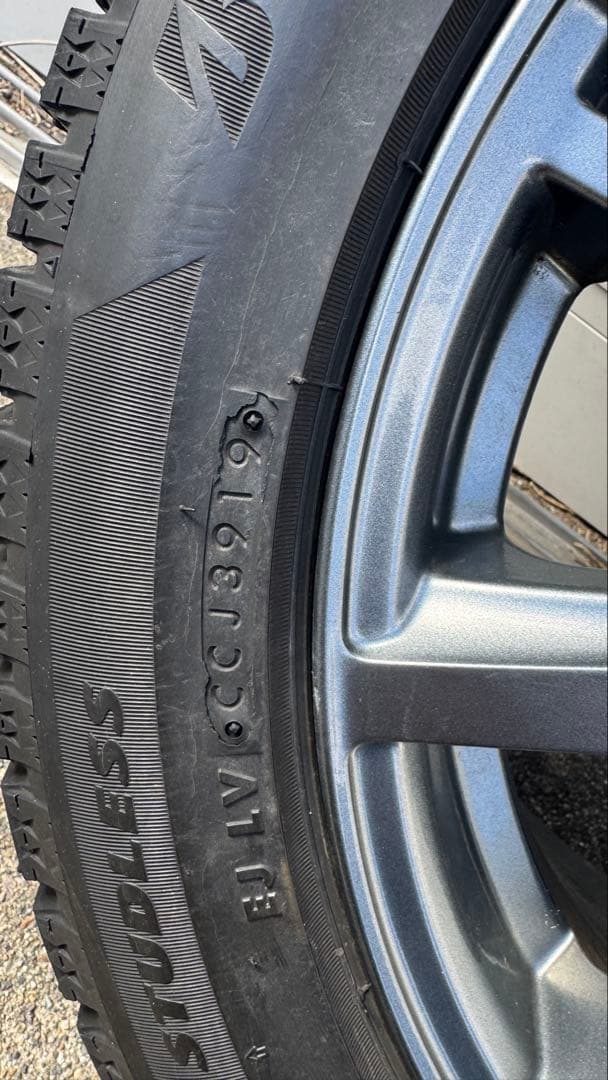 スイフトスポーツZC33Sスタッドレスタイヤ＆ホイール美品195/50R16