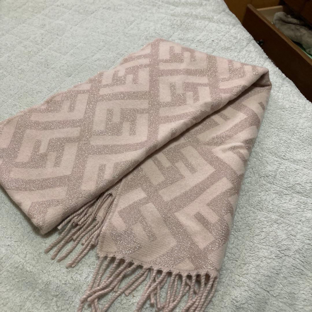 フェンディ　FENDI ピンク　カシミヤマフラー　ストール　ショール　ラメ