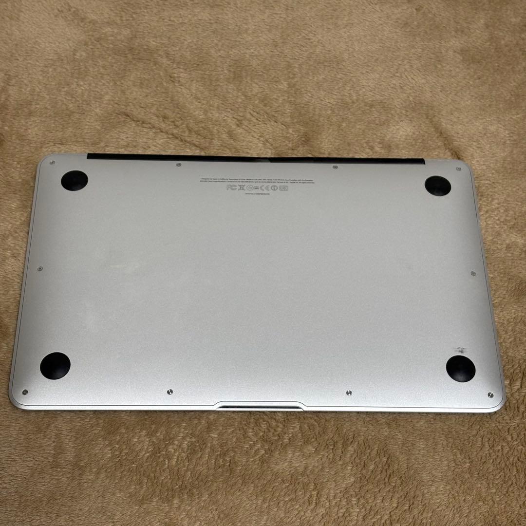 MacBook Air 11-inch (2010 / A1370)電源駆動OK