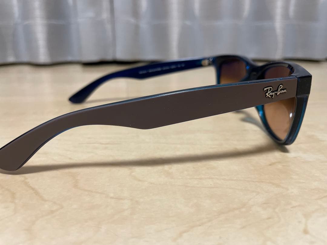 希少　レイバン　NEW WEYFARAR RB-2132-F