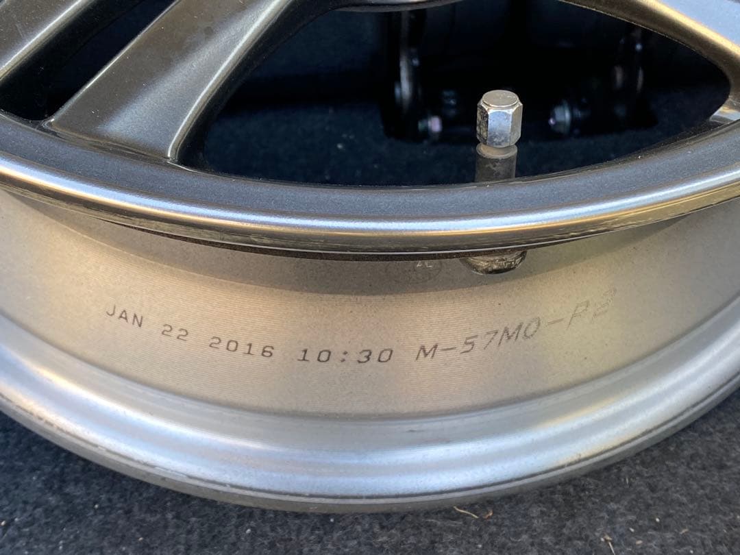 JB23ランドベンチャー純正ホイール 美品1本