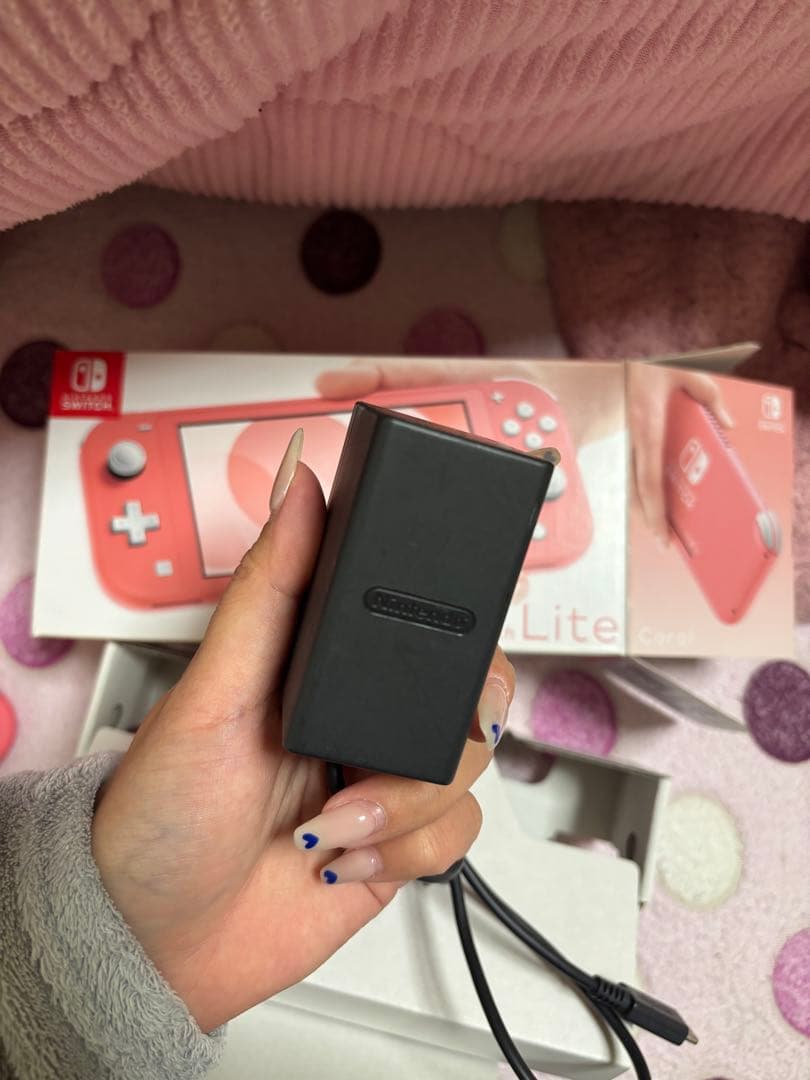 【美品】Switch lite コーラル