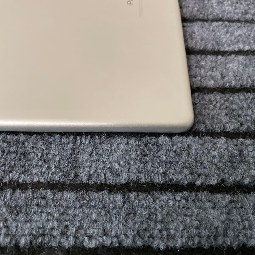 1 iPad Pro 12.9 2世代 64GB Wi-Fi シルバー
