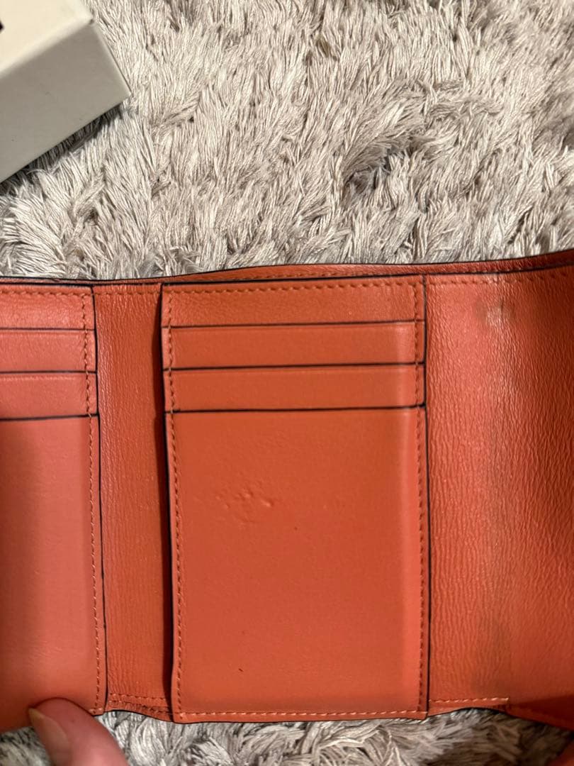 LOEWE グレー　三つ折り財布