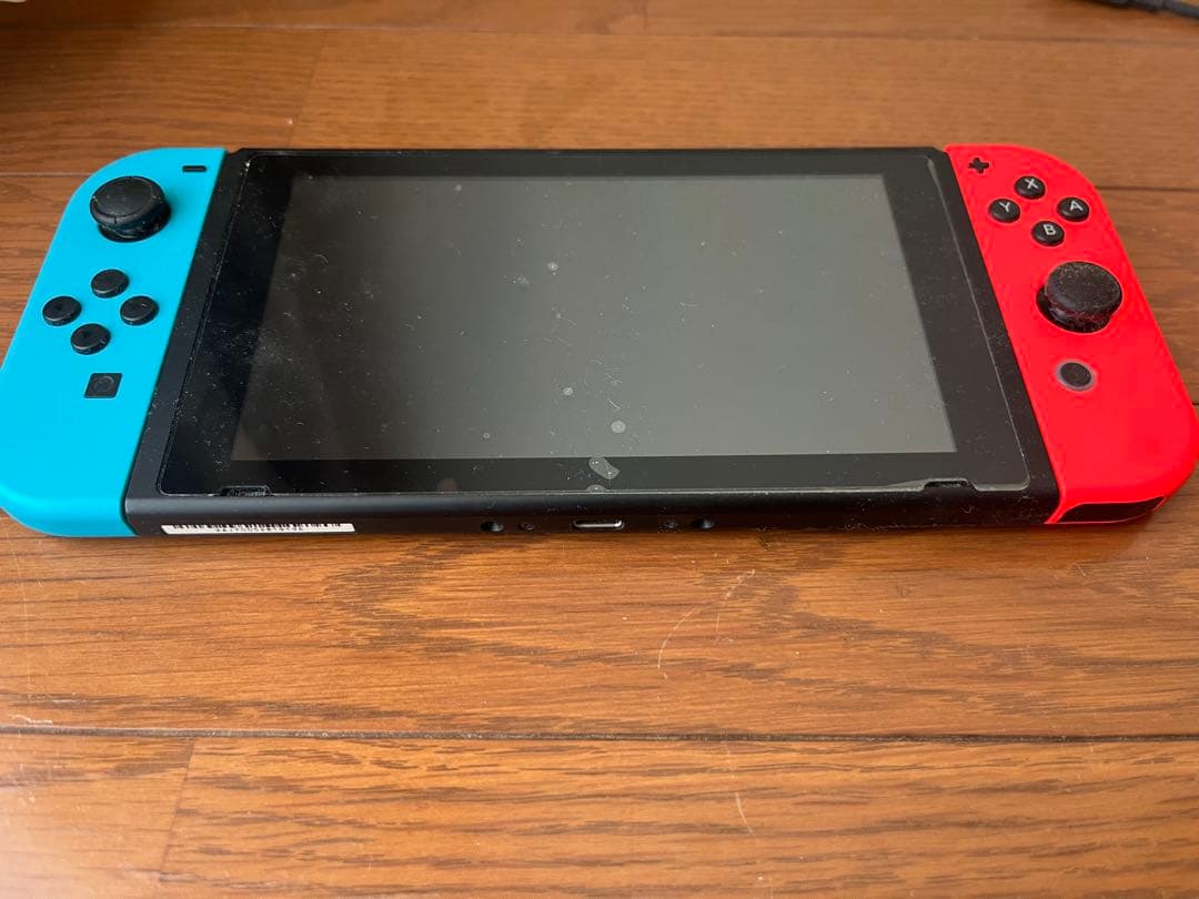 【最終値下げ】　Nintendo Switch 本体　ジョイコン付き