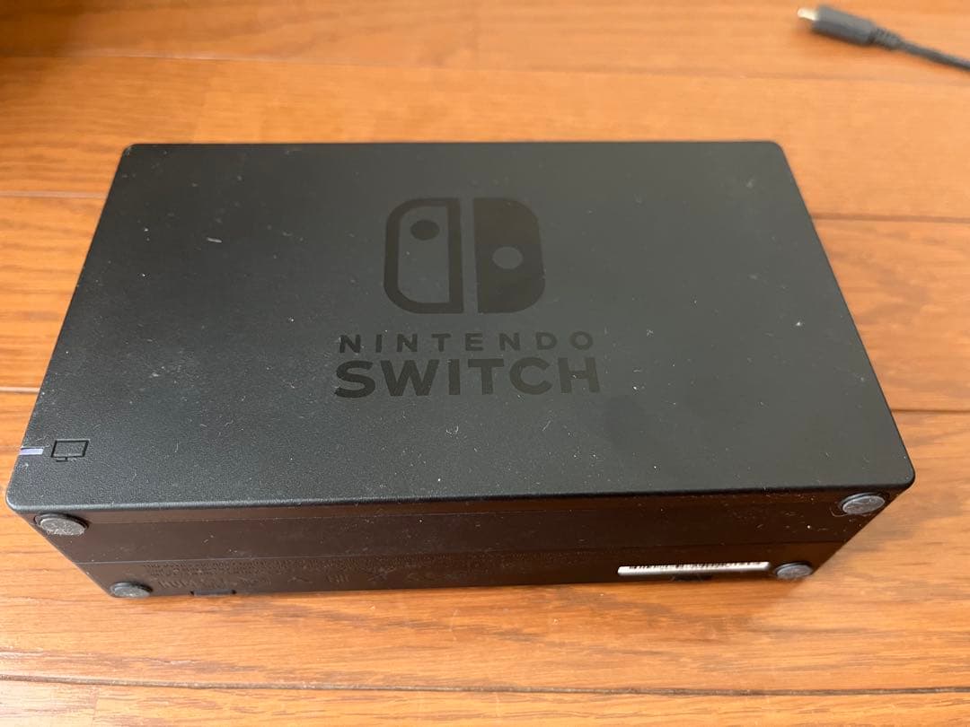 【最終値下げ】　Nintendo Switch 本体　ジョイコン付き