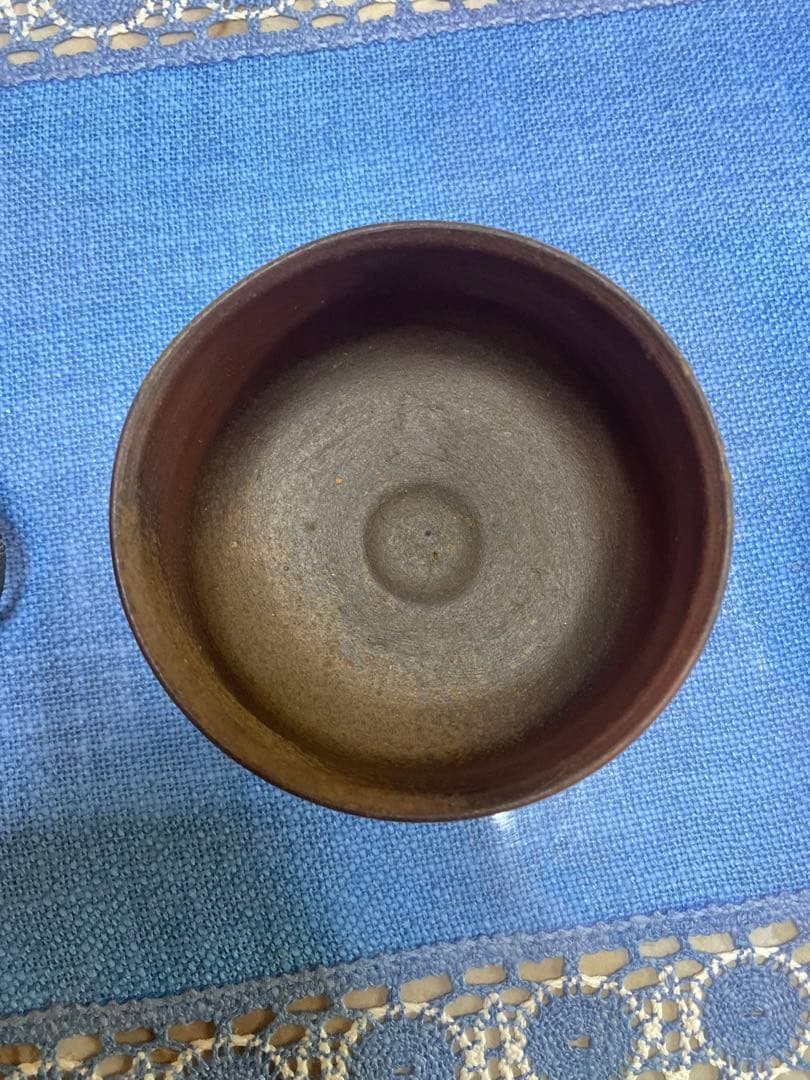3種の信楽焼の抹茶椀(茶色・黒色・灰色)