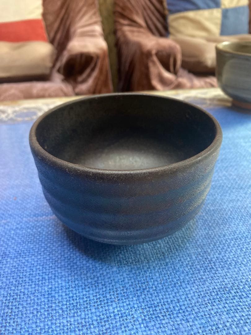 3種の信楽焼の抹茶椀(茶色・黒色・灰色)