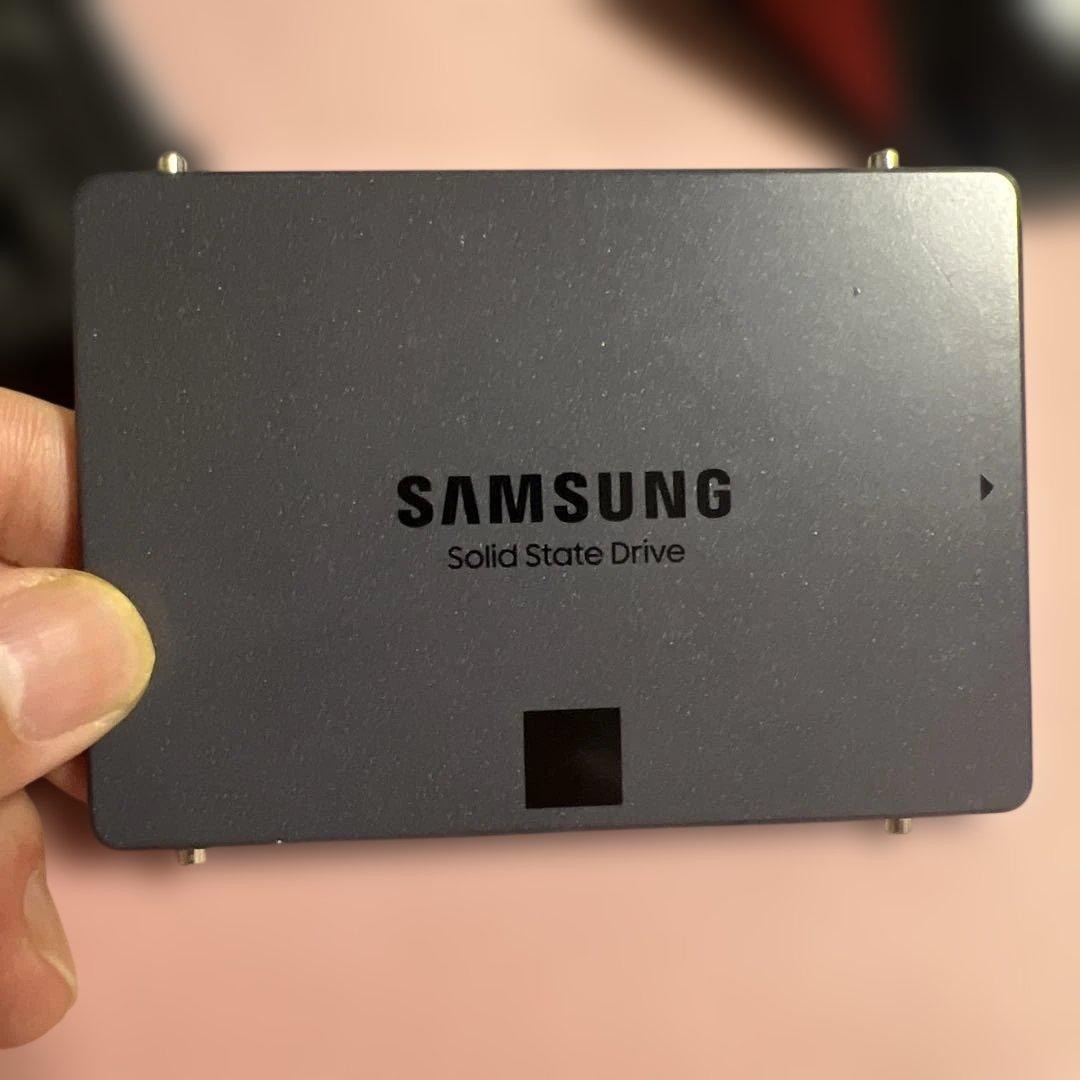 内蔵型SSD SAMSUNG 870 QVO 1TB SSD