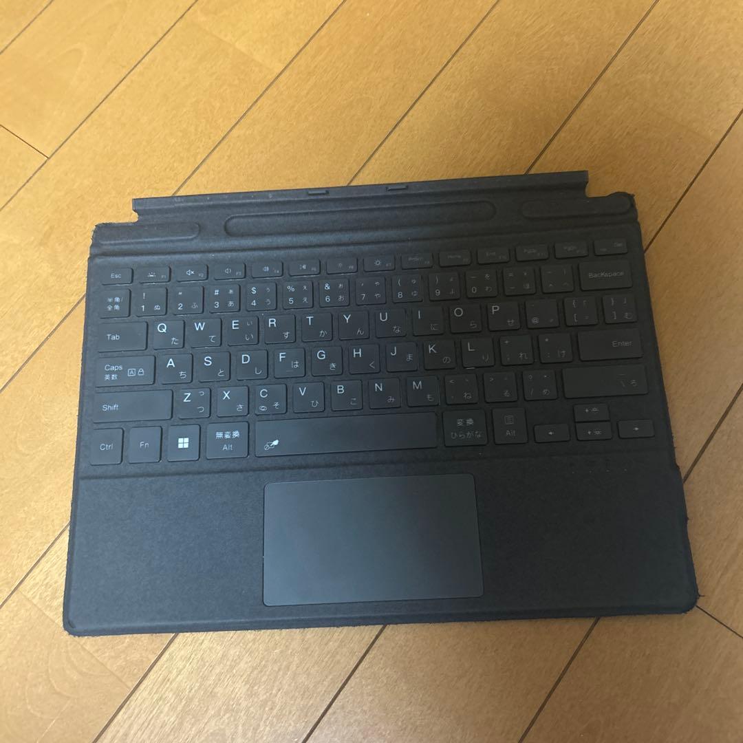 Windowsタブレット本体 Microsoft Surface Pro 8