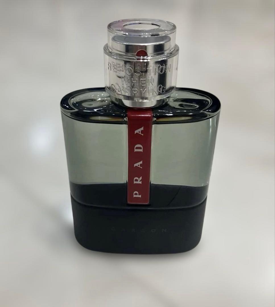 はるはる☆ 新品　プラダ ルナロッサ カーボン オードトワレ 100ml