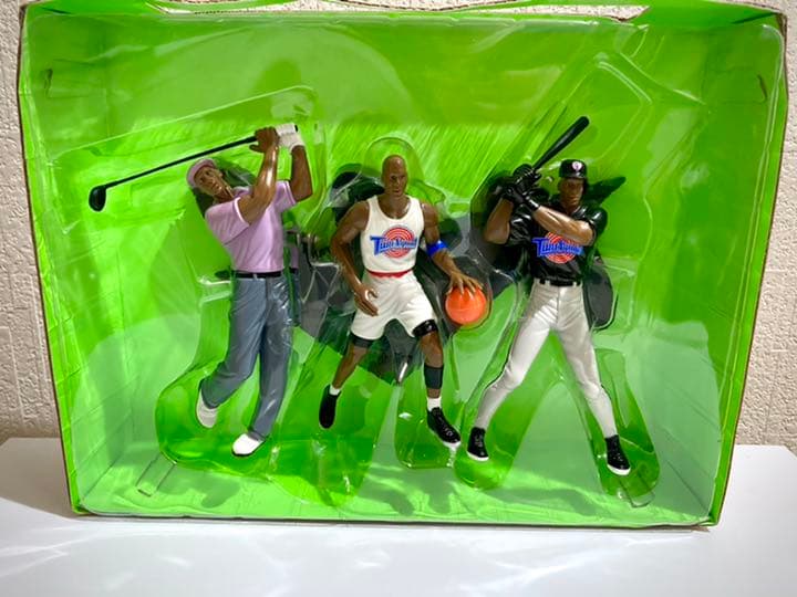 スポーツ選手 SPACE JAM Michael Jordan Triple Play