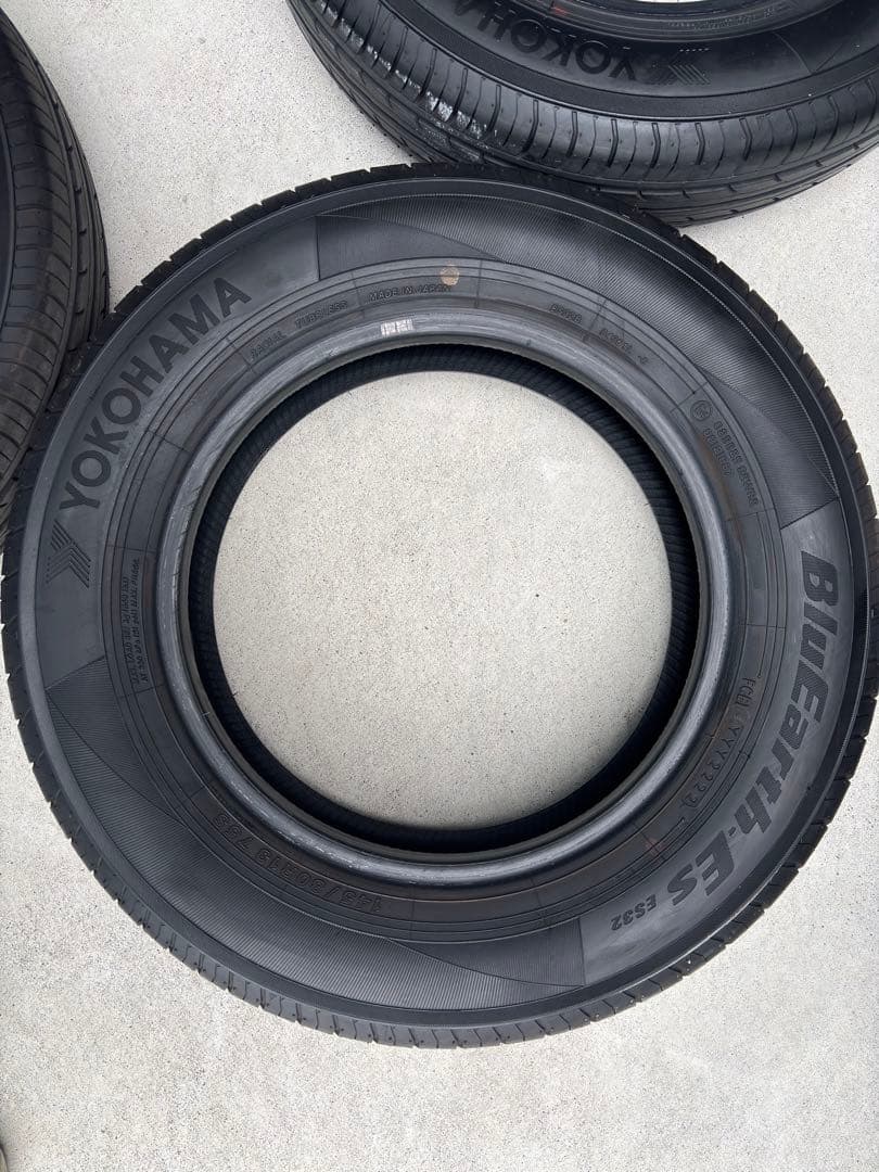 ヨコハマ　ブルーアースES 22年製　145\80R13 4本セット　溝あり