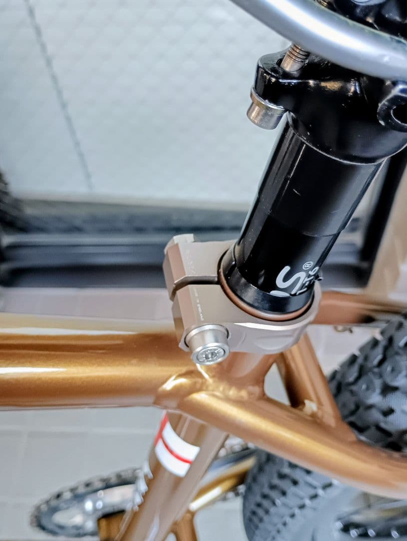 CURTIS BIKES マウンテンバイク（イングランド製）【送料込み・発送可】
