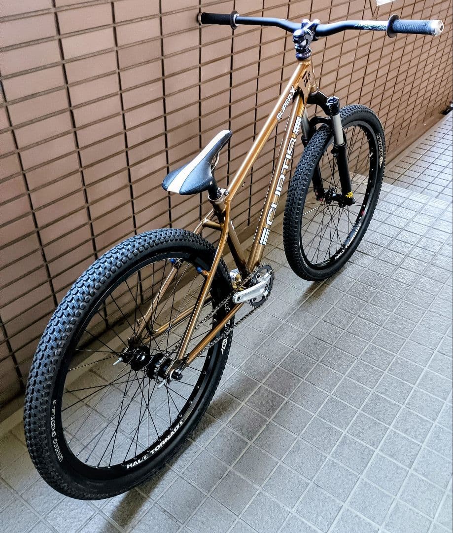 CURTIS BIKES マウンテンバイク（イングランド製）【送料込み・発送可】