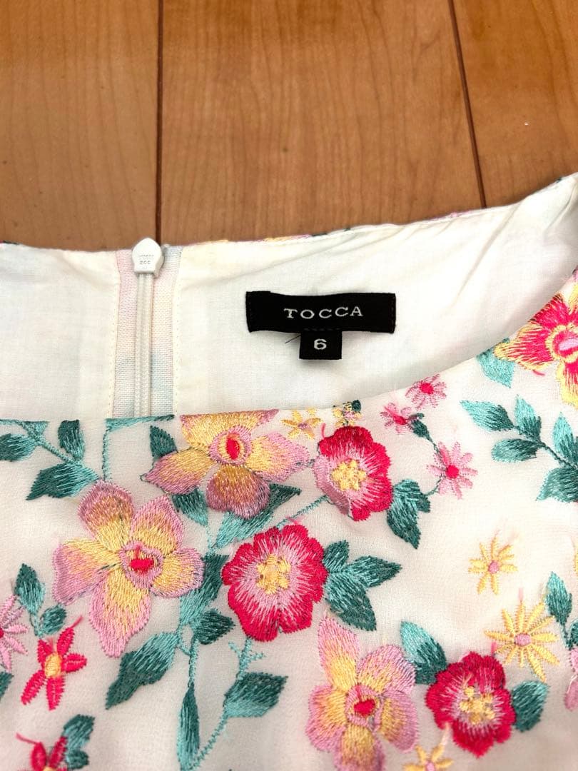 TOCCA[トッカ] 花柄刺繍ノースリーブ ワンピース✿希少サイズ✿6(XL)