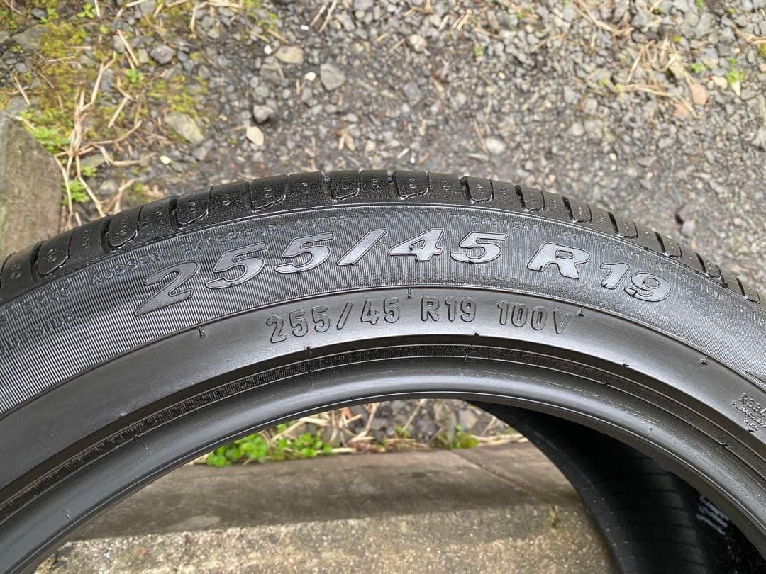 ①シオニー！ピレリ 255/45R19 スコーピオン