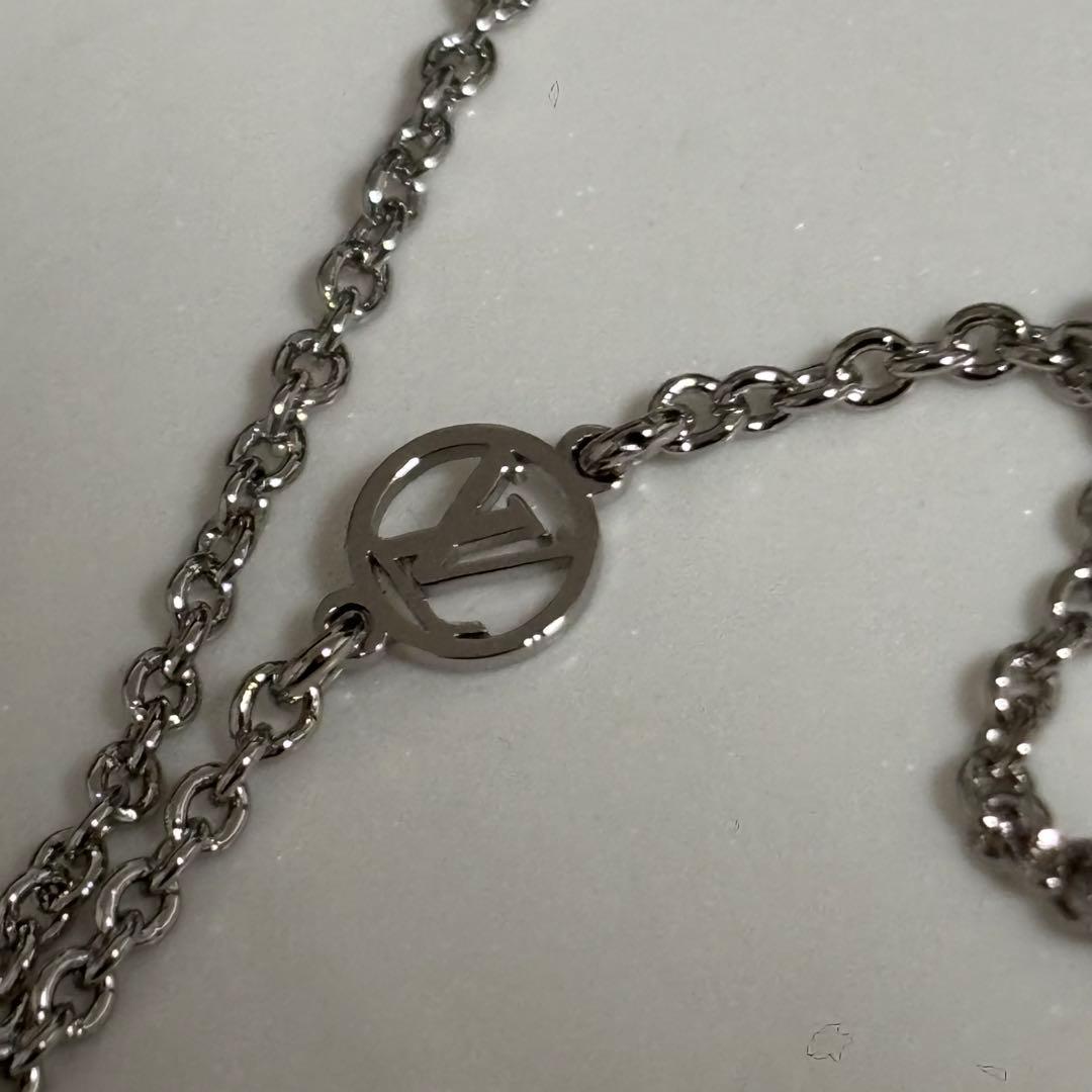 LOUIS VUITTON エッセンシャル　Vネックレス シルバー　付属品