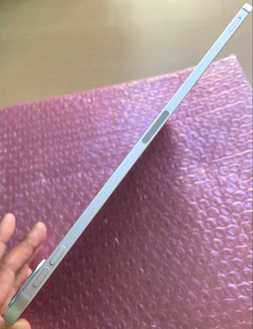 iPad Pro 11インチ　第2世代　Wi-Fi+Cellular 美品　#3