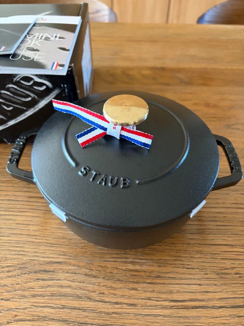 STAUB ワナベ　16 ブラック