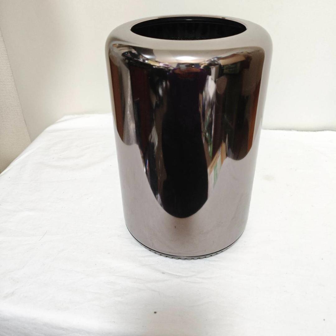 ク*ン様 Apple Mac Pro 通電　起動可