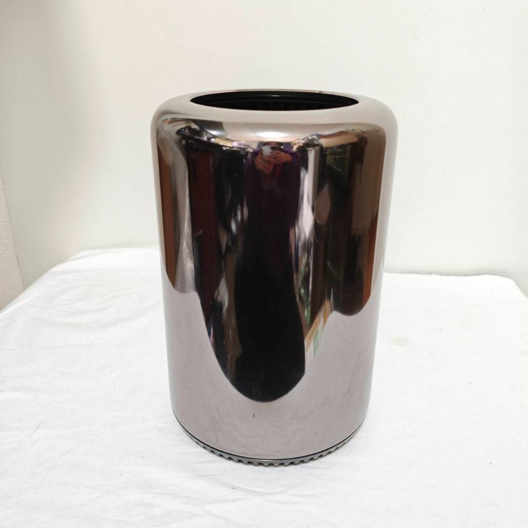ク*ン様 Apple Mac Pro 通電　起動可