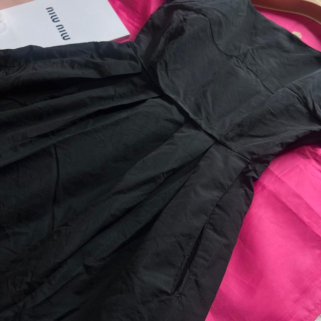 【良品】 MIU MIU フレアワンピース ブラック 膝丈 半袖 38