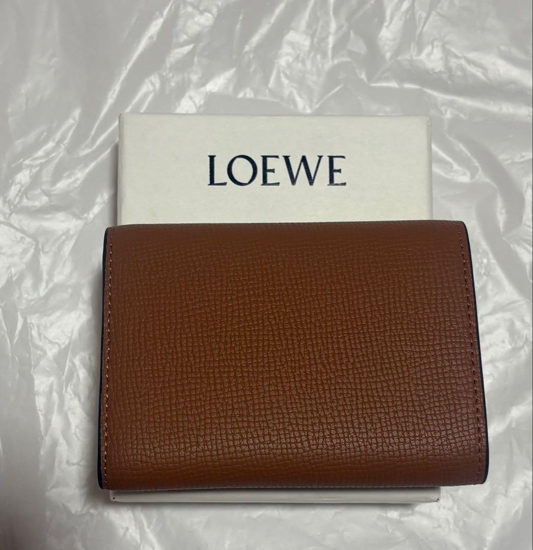 値下げしました‼️LOEWE 三つ折財布 ブラウン