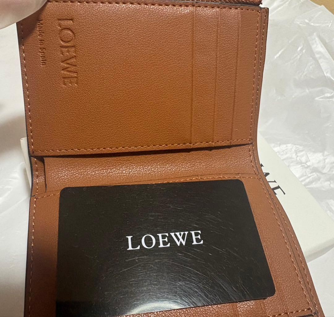 値下げしました‼️LOEWE 三つ折財布 ブラウン