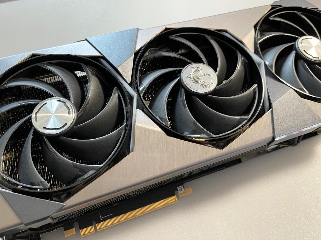グラフィックボード・グラボ・ビデオカード MSI GeForce RTX4090 SUPRIM X 24G