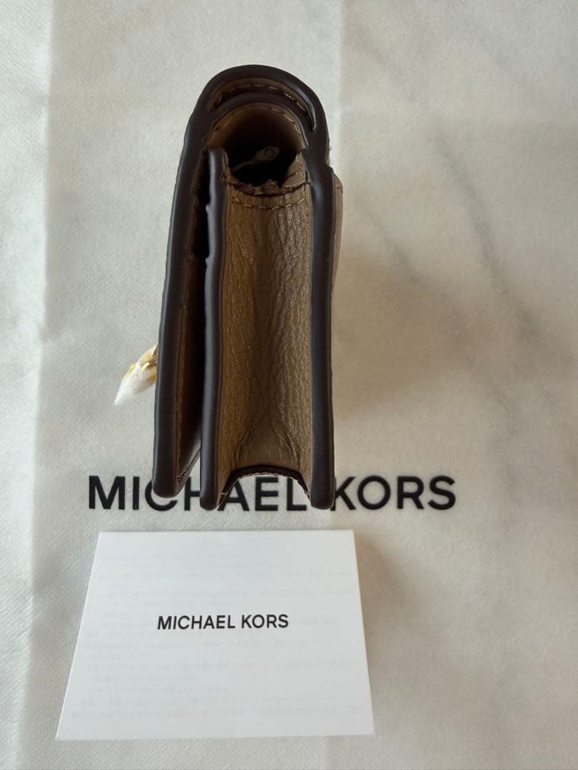 MICHAEL KORS 二つ折り財布　レザーウォレットスモール