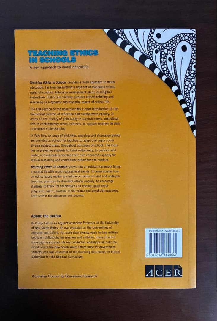洋書 Teaching Ethics in Schools - Philip Cam