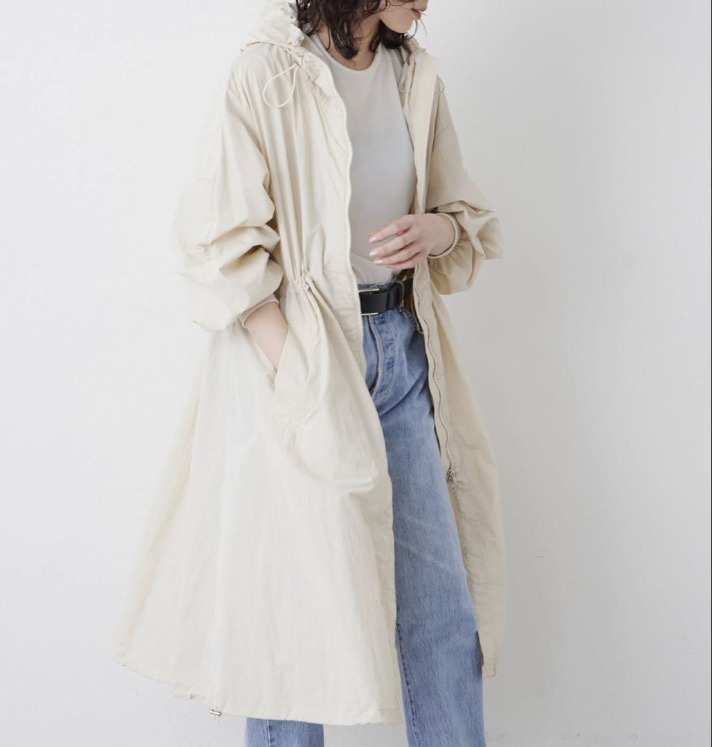Whim Gazette【THE PAUSE】ギャザーフーデッドコート