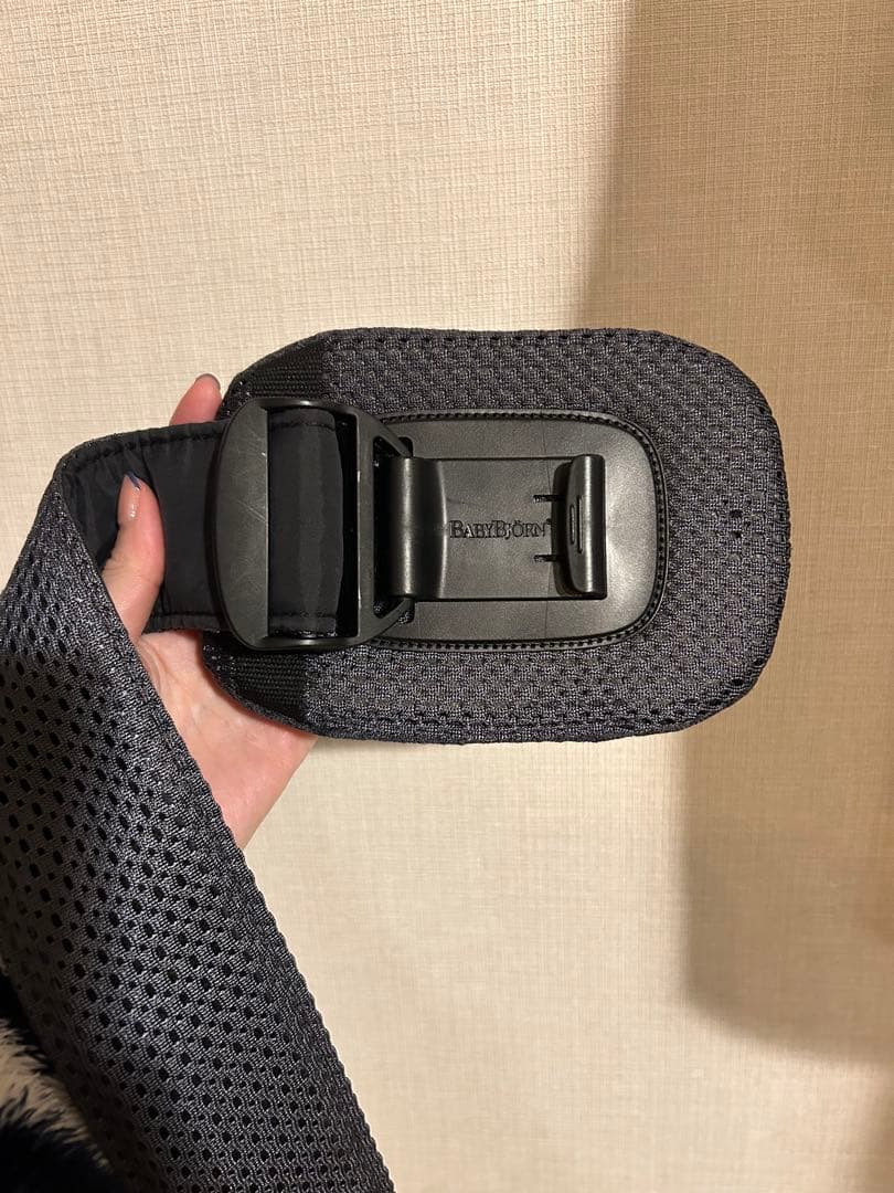 BABYBJÖRN ハーモニー　抱っこ紐 グレー メッシュ
