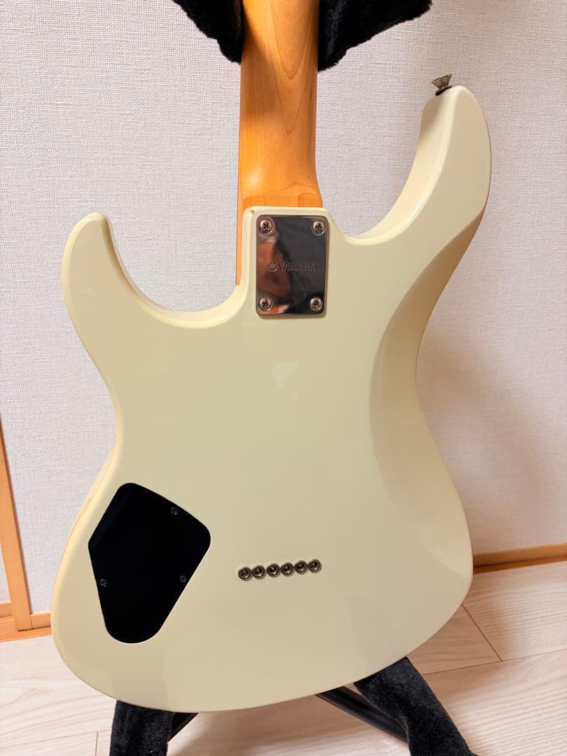 ま*。様 YAMAHA PACIFICA311H【Vintage White】