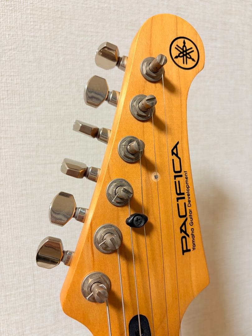 ま*。様 YAMAHA PACIFICA311H【Vintage White】
