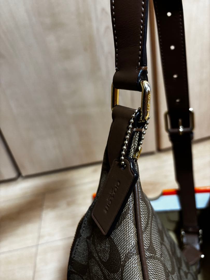 COACH ボディバッグ・ウエストポーチ ブラウン