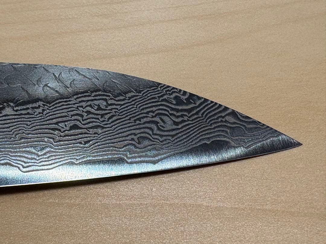 二唐刃物 三徳包丁 槌目水牛紫檀八角柄 180mm 粉末ハイス SG STRIX