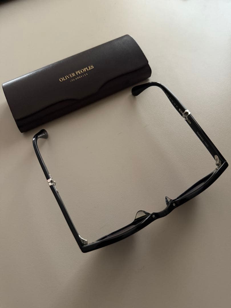 OLIVER PEOPLES ブラック サングラス
