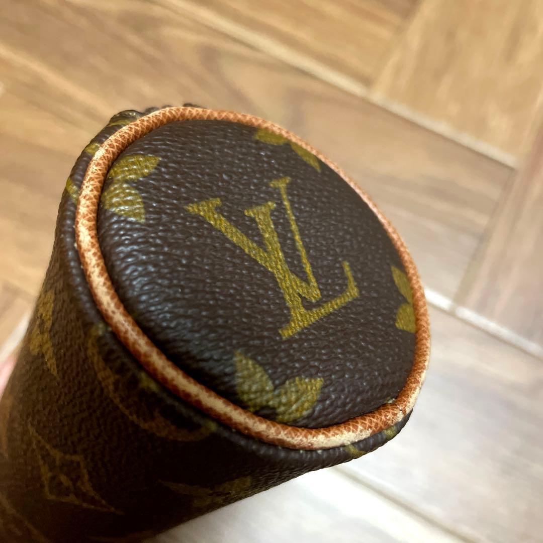 LOUIS VUITTON ルイヴィトン モノグラム ゴルフボールポーチ