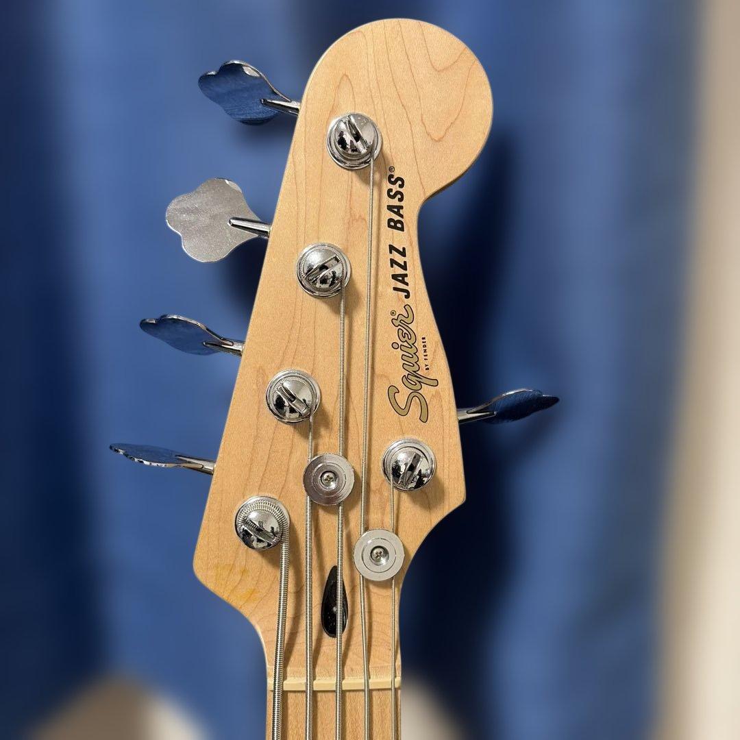 Squier Afinity Jazz bass V 5弦ベース
