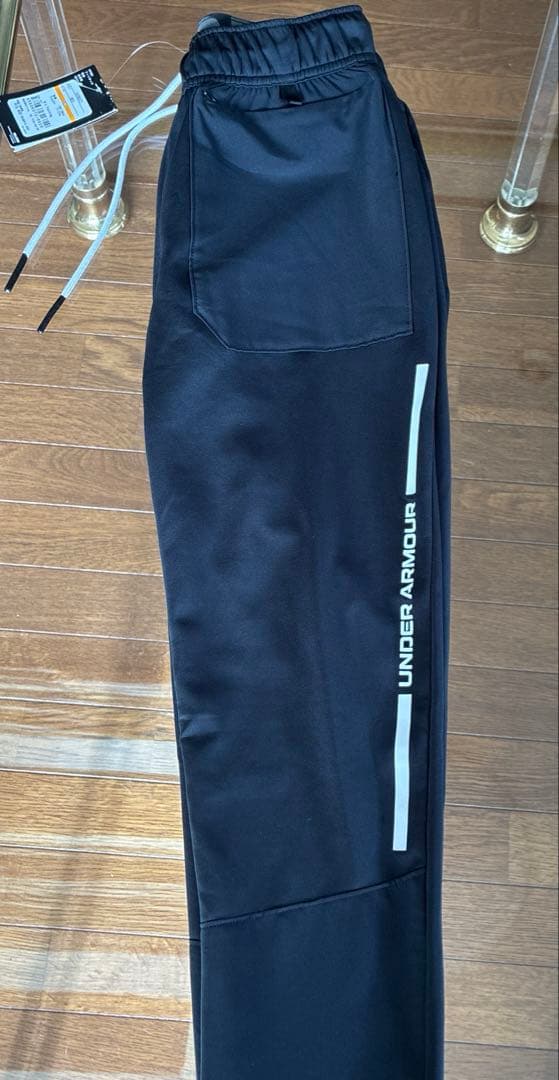 Under Armour トレーニングパンツ 未使用タグ付　黒　フィッティド
