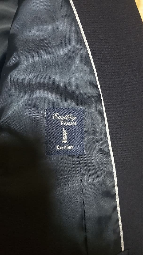 EASTBOYのジャケット15号です。クリーニング済でほぼ新品同様、綺麗です。