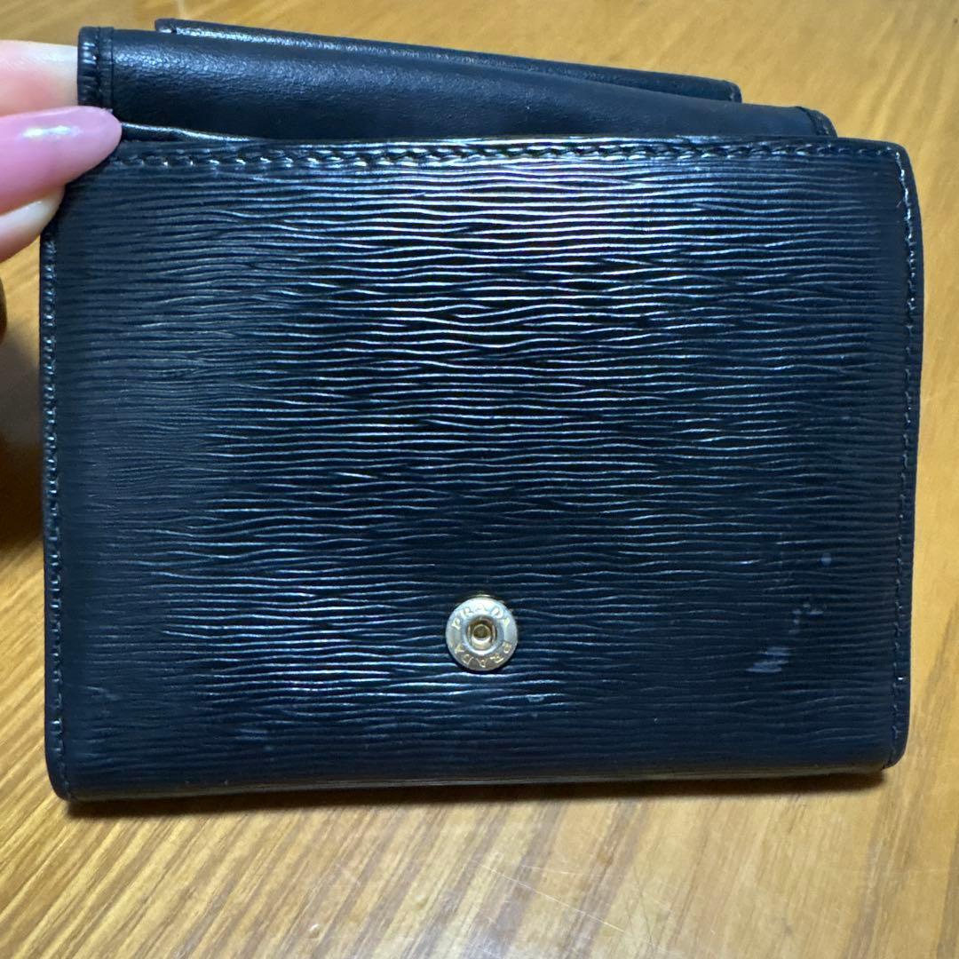 PRADA 折りたたみ財布（箱付き）