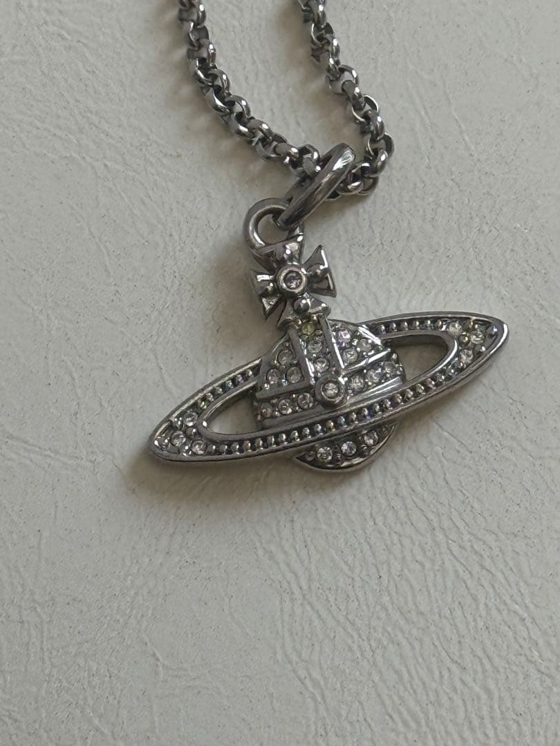 【値段交渉可能】Vivienne Westwood キラキラオーブネックレス