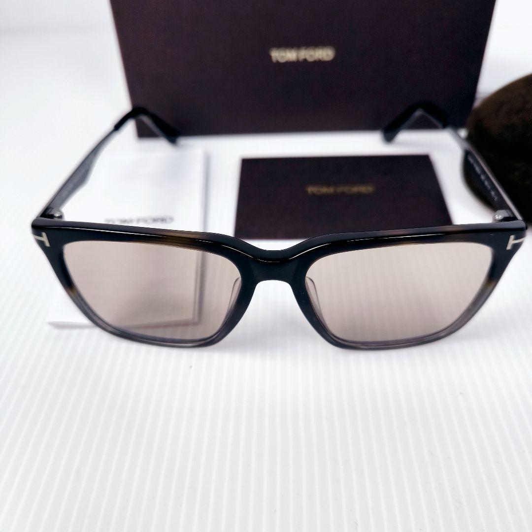 【美品】TOM FORD トムフォード Garret TF862-F サングラス