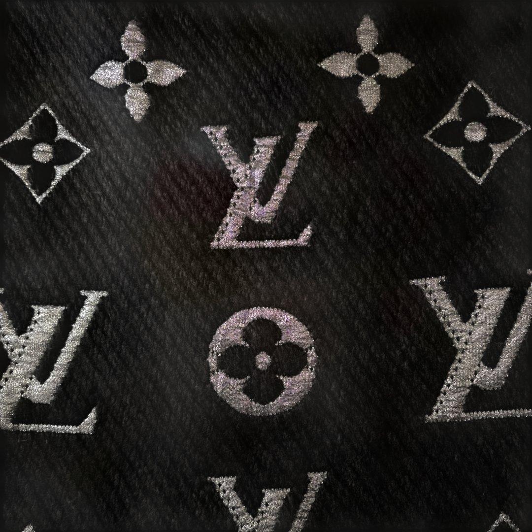 Louis Vuitton マフラー ブラック シルバー