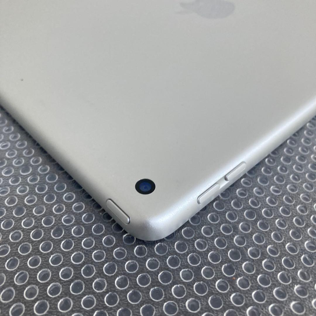 1054【早い者勝ち】電池最良好☆iPad7 第7世代 32GB WIFIモデル